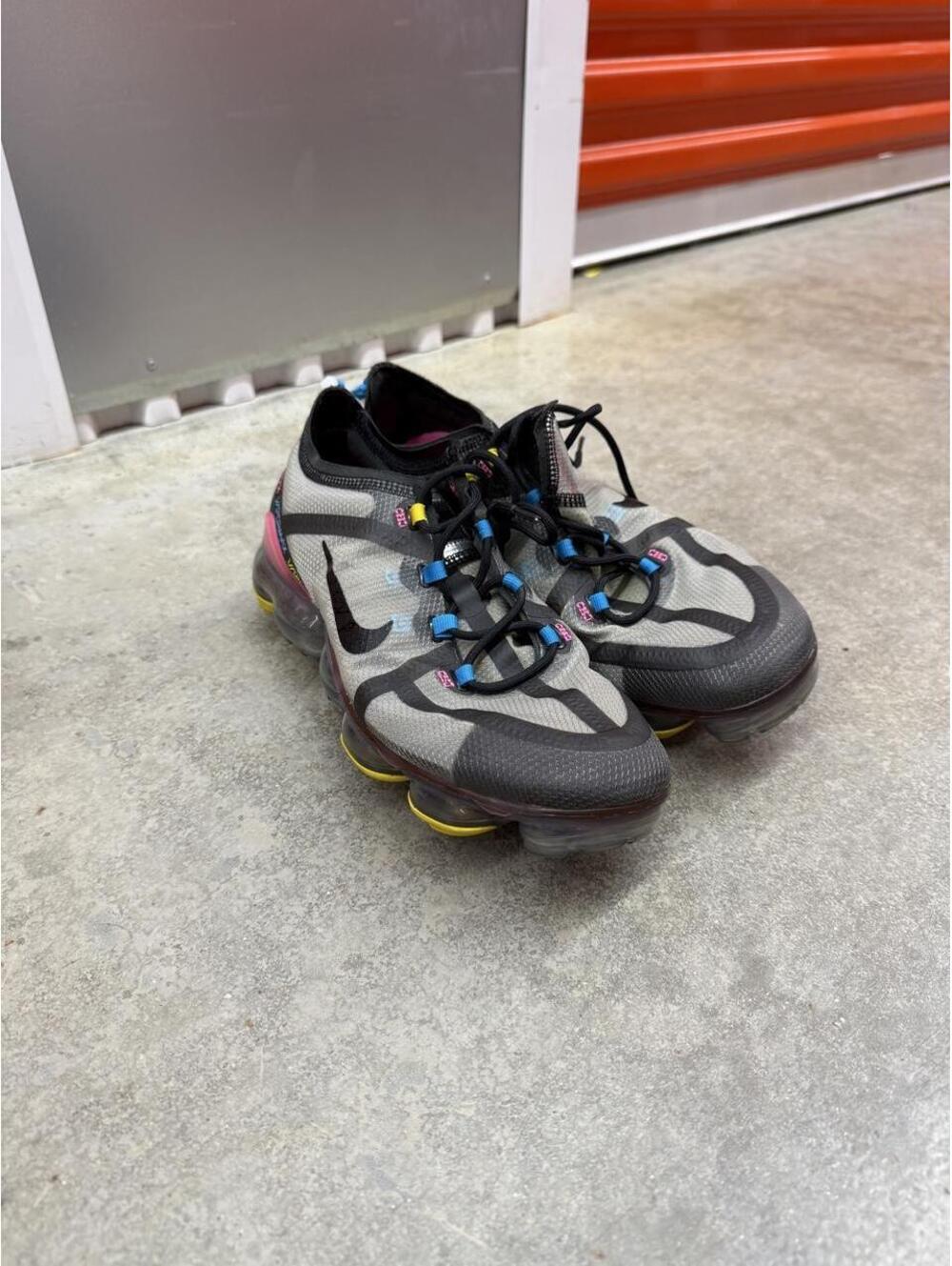 Nike Air VaporMax Moon Particle Multi-Color black gym shoes size 9 MENS